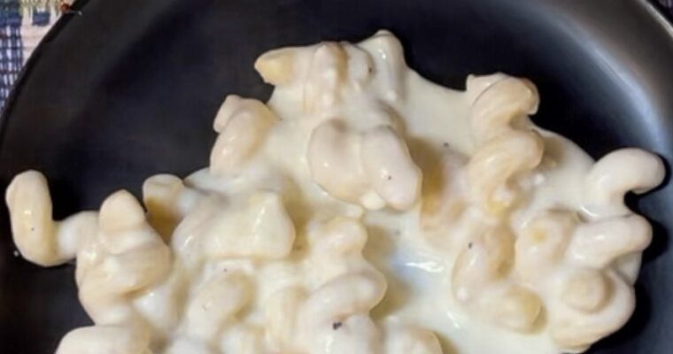 Smoked Paprika Gouda and Parmesan Mac and Cheese