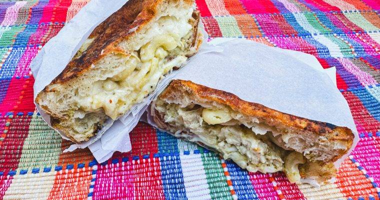 Mac and Cheese Pesto Grilled Cheese