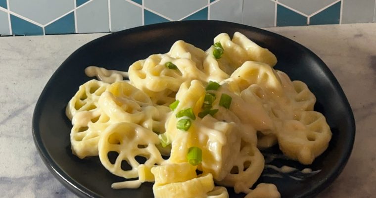 Black Pepper Gouda and Cherrywood Smoked Cheddar Mac and Cheese Recipe